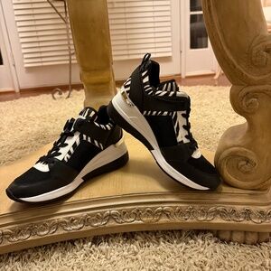 Michael Kors Georgie Calf Hair Trainers Women’s US 9.5 M Black NWOB